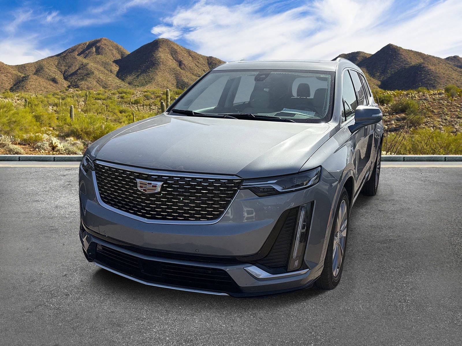 Used 2023 Cadillac XT6 Premium Luxury w/ Technology Package FWD image 2