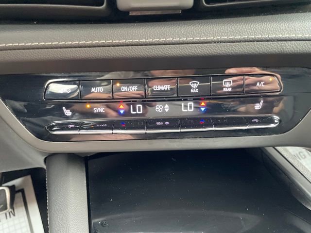 Used 2023 Buick Envision Essence w/ Technology Package I image 26