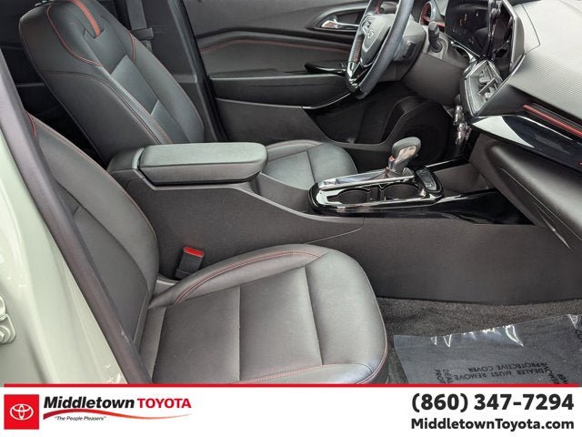 Used 2024 Chevrolet Trax RS w/ Driver Confidence Package image 36