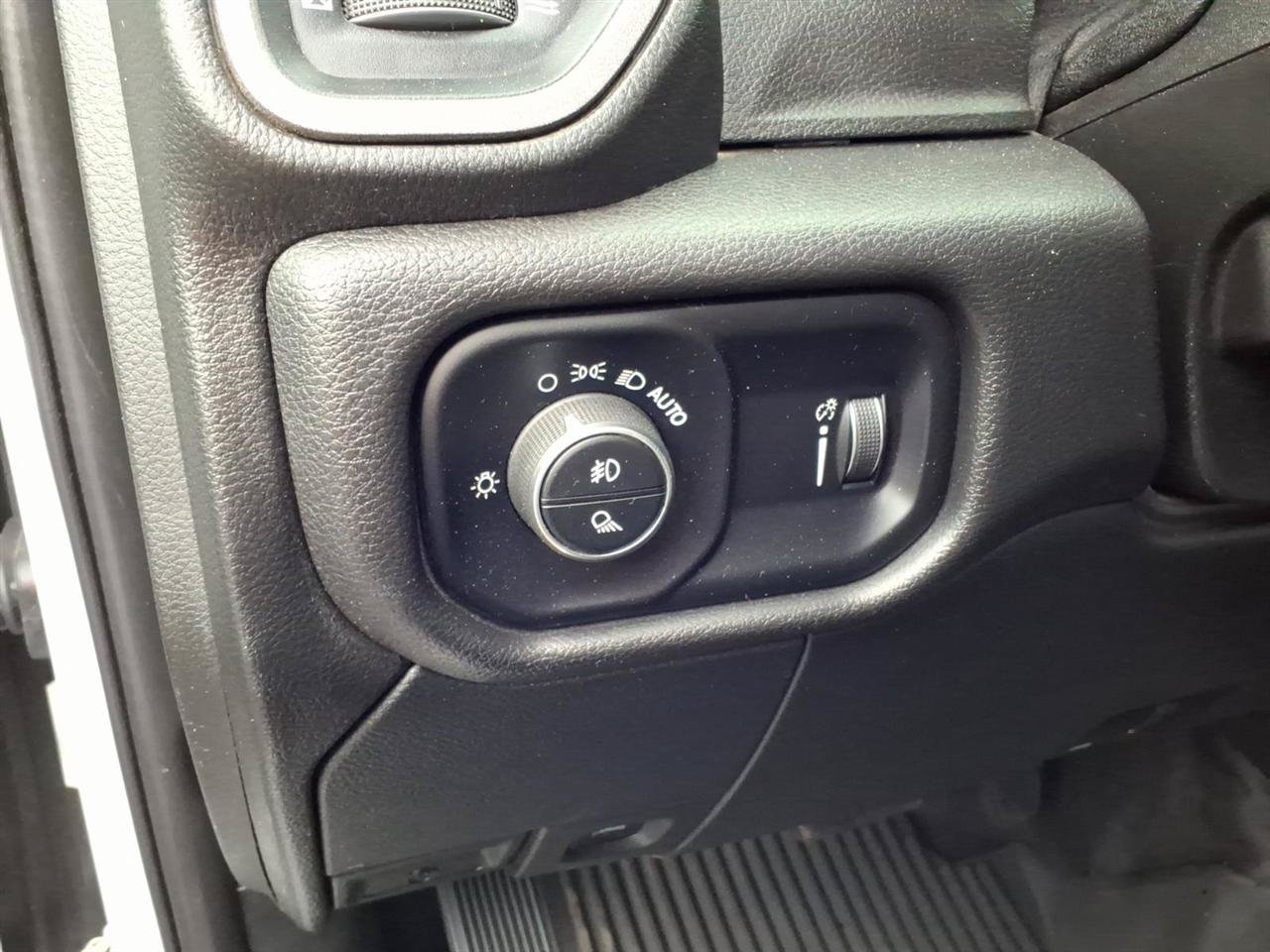Used 2024 RAM 2500 Tradesman w/ Chrome Appearance Group AWD/4WD image 20