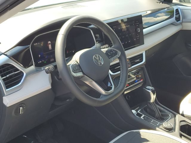 New 2026 Volkswagen Taos SE AWD/4WD image 20
