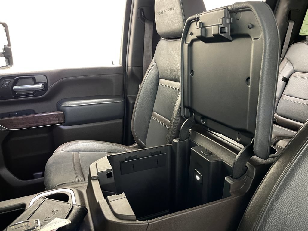 Certified 2022 GMC Sierra 2500 Denali w/ Denali Ultimate Package AWD/4WD image 36