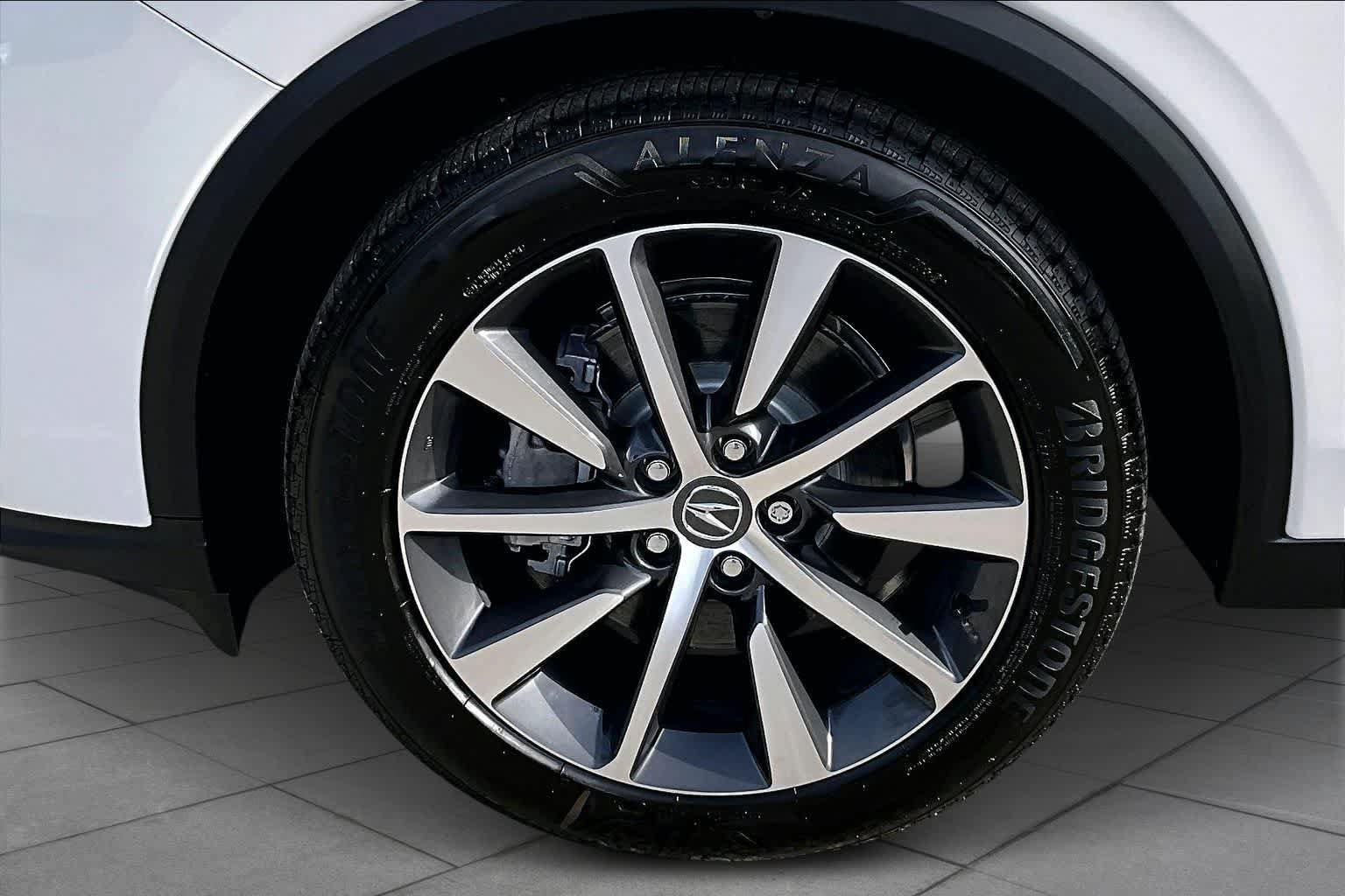 Certified 2026 Acura MDX w/ Technology Package FWD image 11