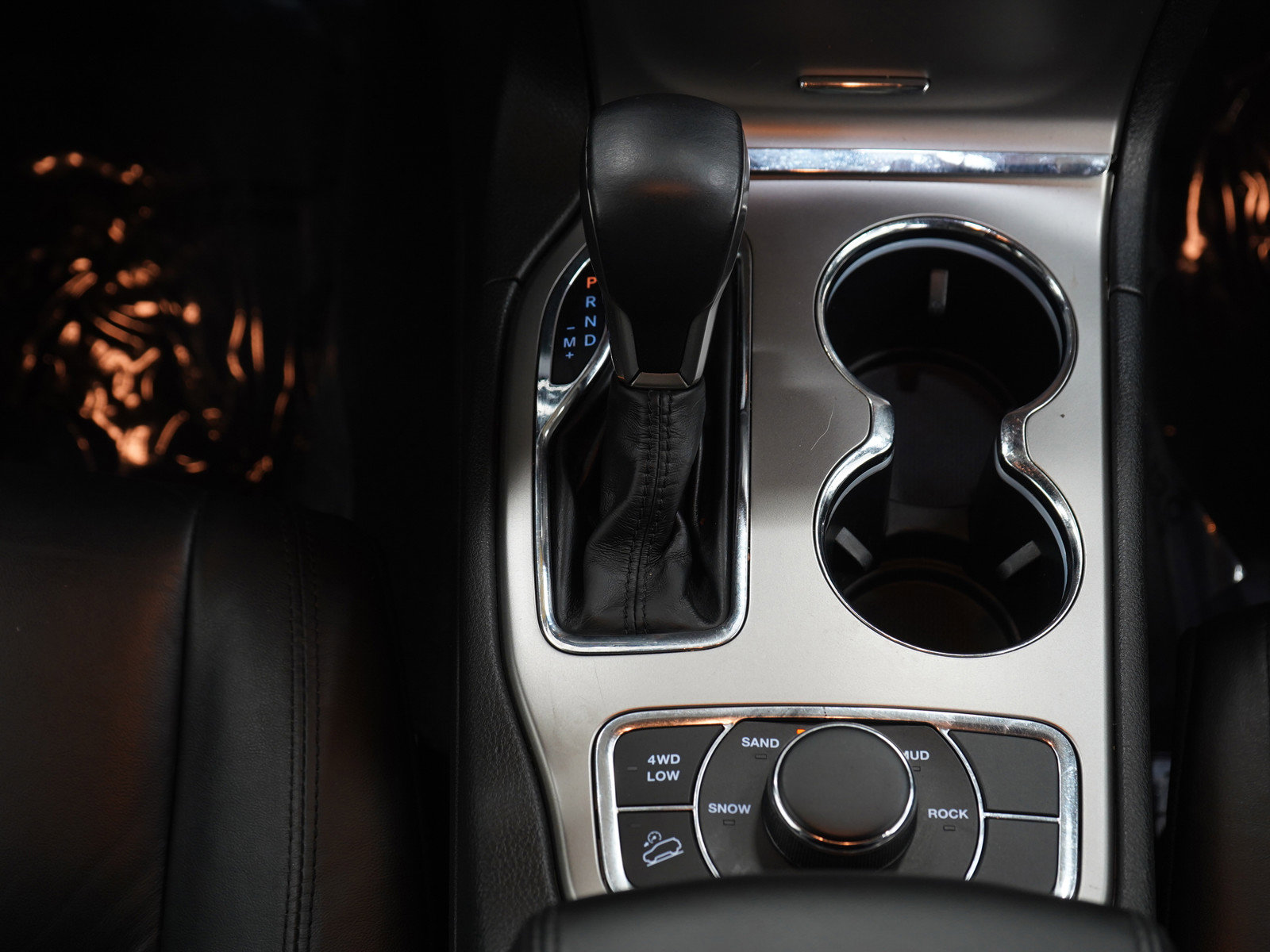 Used 2018 Jeep Grand Cherokee Limited w/ Trailer Tow Group IV image 18