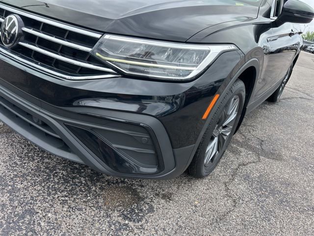 Used 2022 Volkswagen Tiguan SE FWD image 9