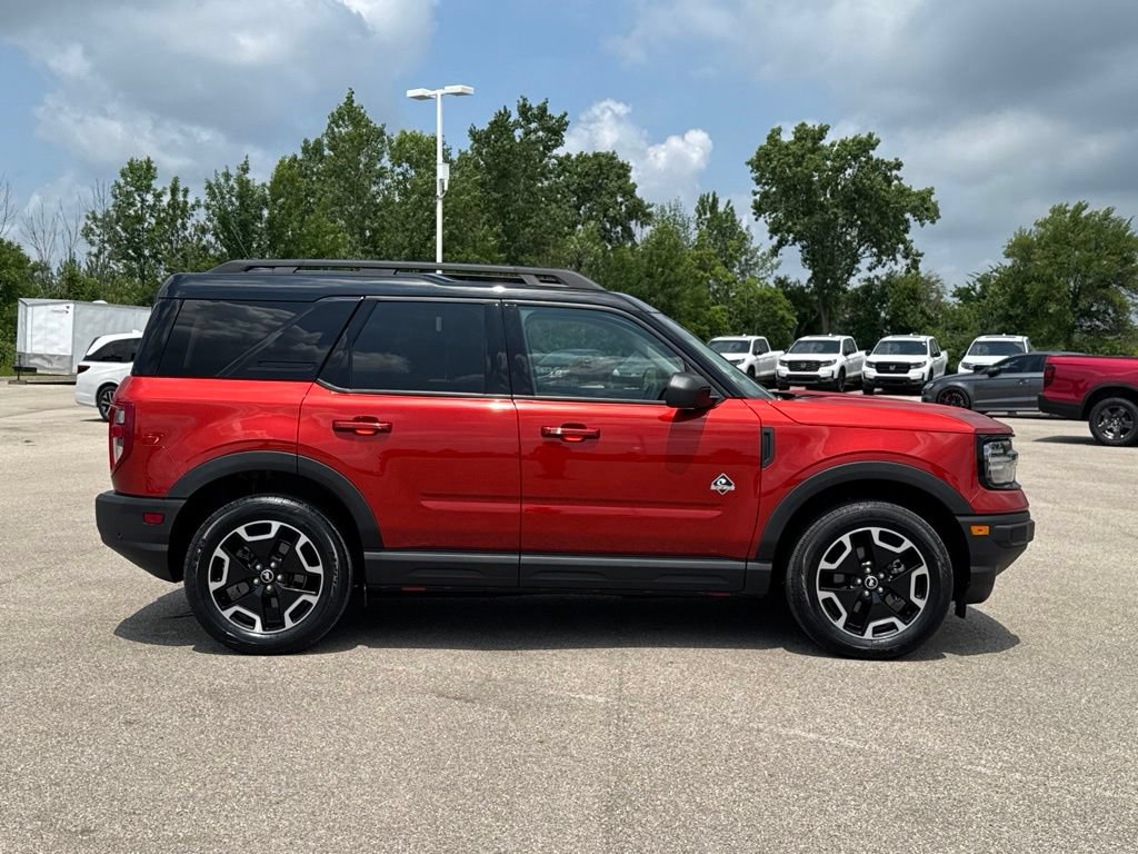 Used 2023 Ford Bronco Sport Outer Banks AWD/4WD image 8