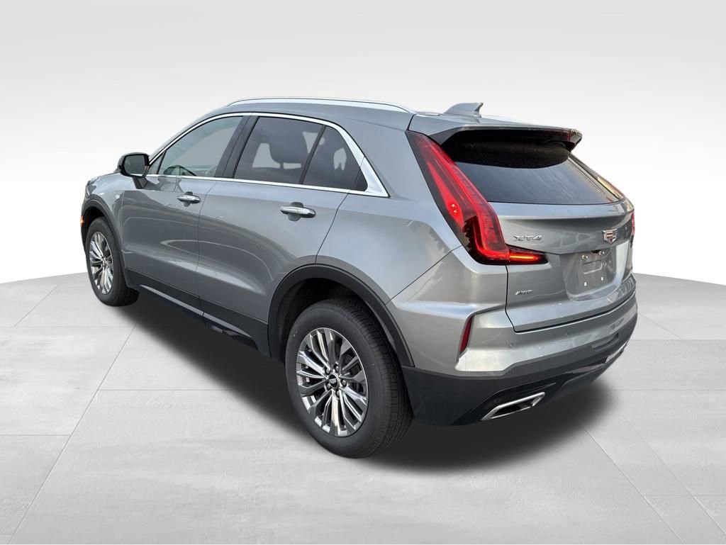 Used 2024 Cadillac XT4 Premium Luxury AWD/4WD image 3