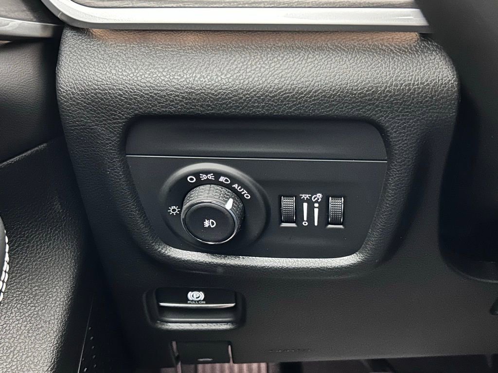 New 2025 Jeep Grand Cherokee Limited image 19