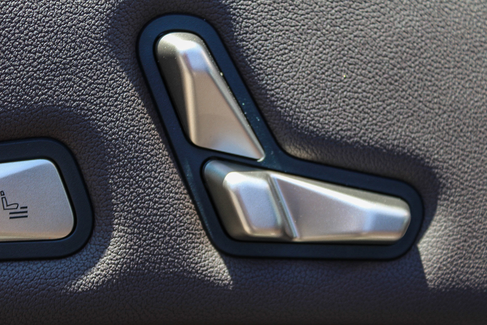 New 2026 BMW iX xDrive45 AWD/4WD image 21