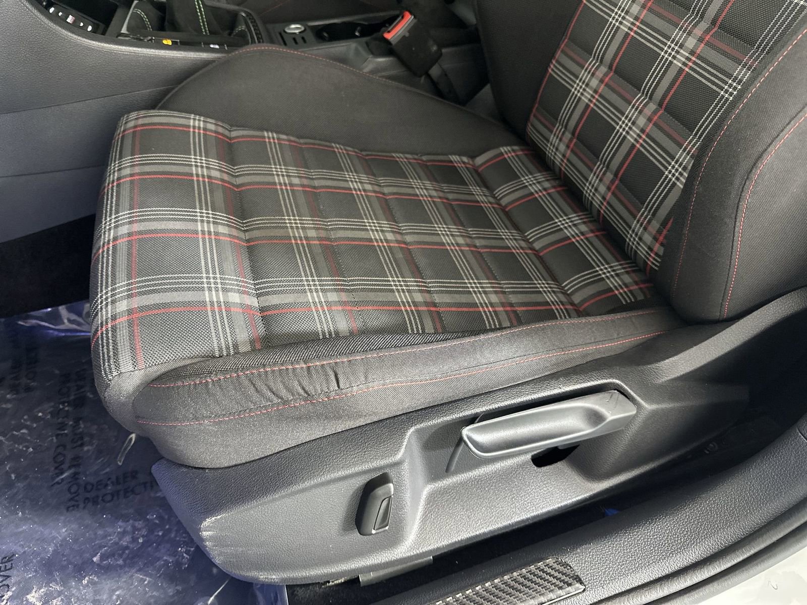 Used 2020 Volkswagen GTI S image 12