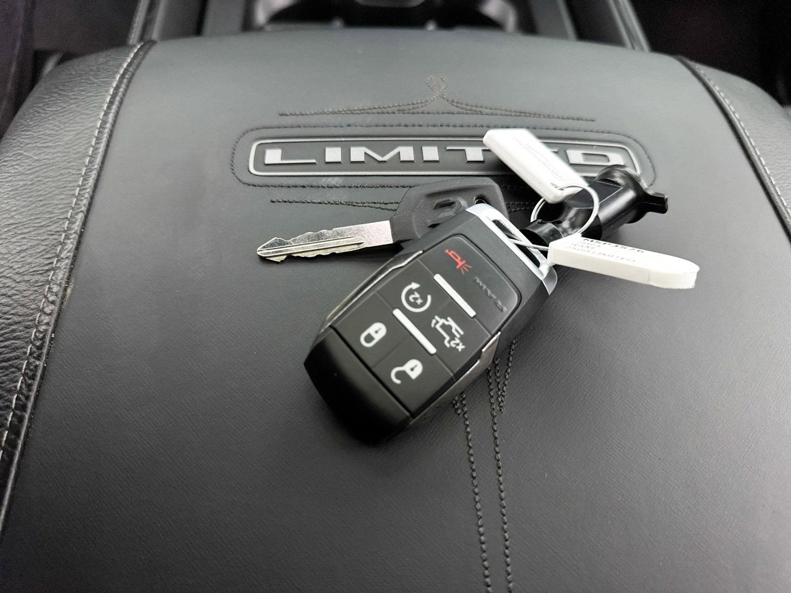 Used 2023 RAM 2500 Limited image 24