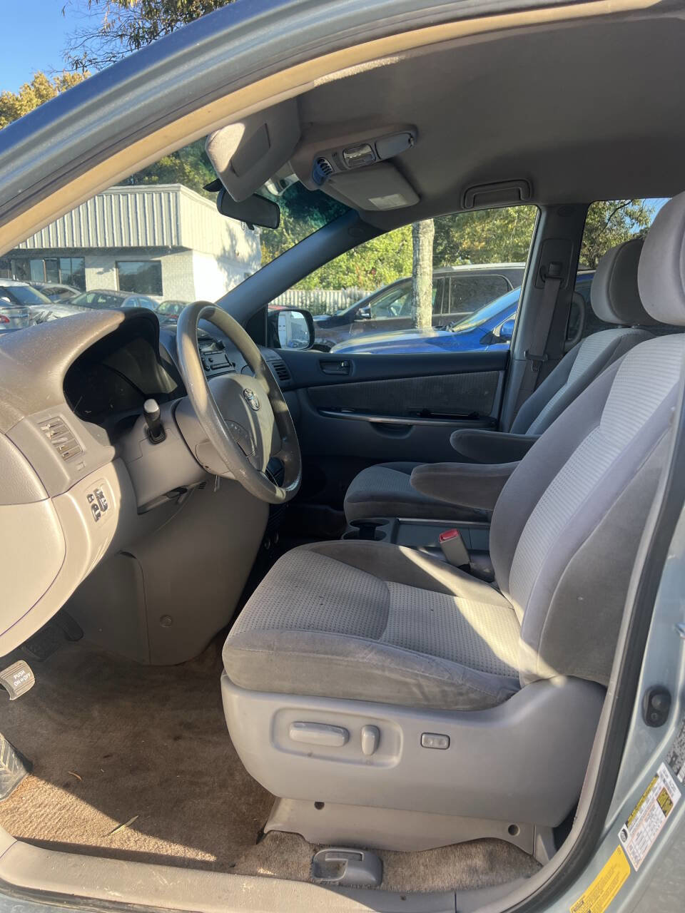 Used 2009 Toyota Sienna CE image 6