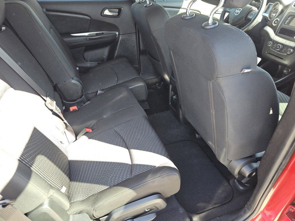 Used 2017 Dodge Journey SE w/ Flexible Seating Group image 5