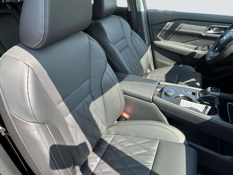 New 2026 Nissan Rogue Platinum w/ Platinum Premium Package image 28
