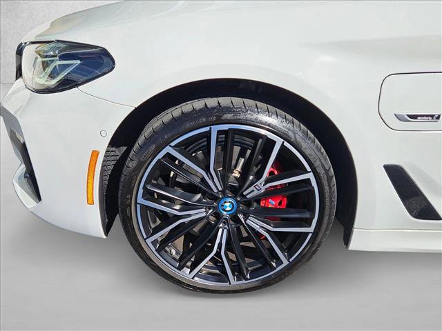 Certified 2023 BMW 530e w/ M Sport Package image 23