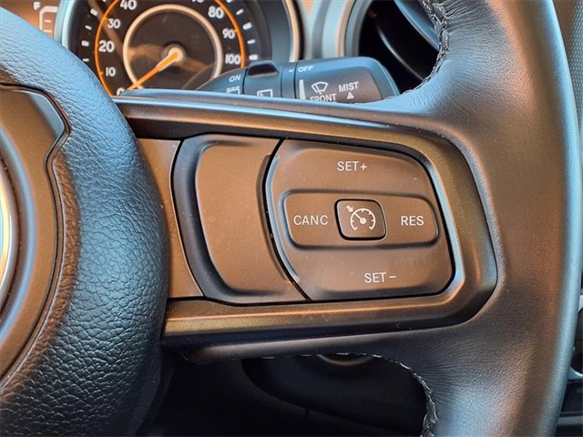 Used 2022 Jeep Wrangler Willys image 12