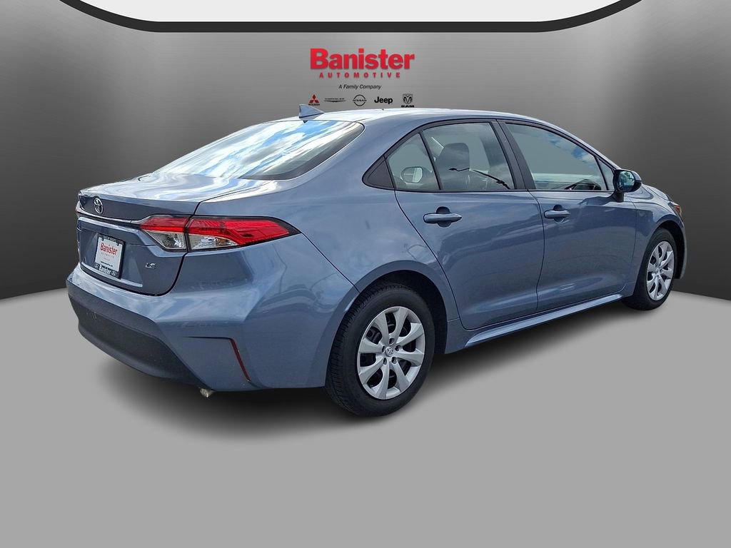 Used 2024 Toyota Corolla LE FWD image 4