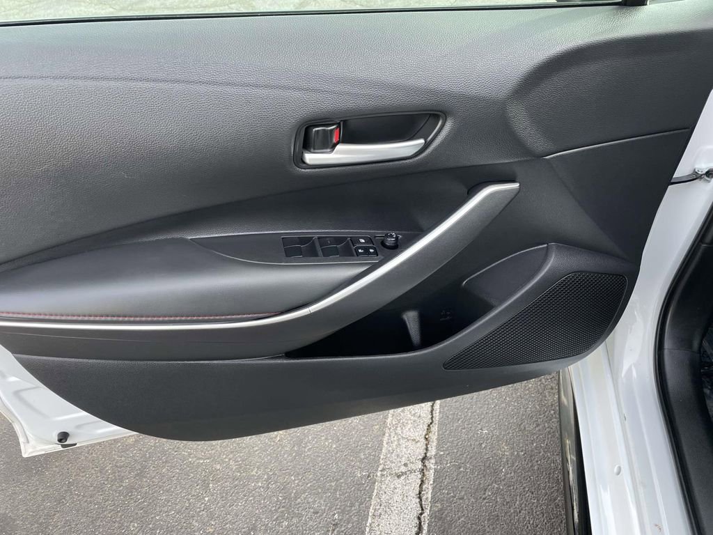 Used 2024 Toyota Corolla Sedan w/ SE Convenience Package image 27