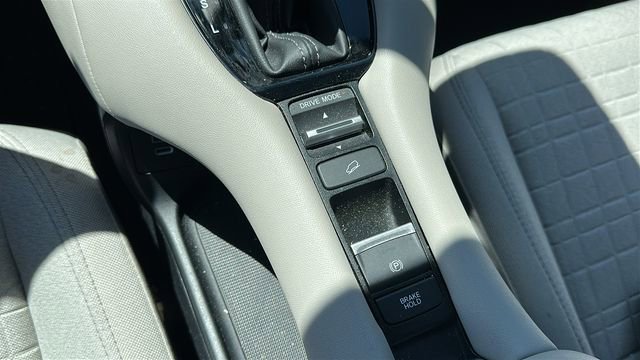 Used 2024 Honda HR-V LX image 18