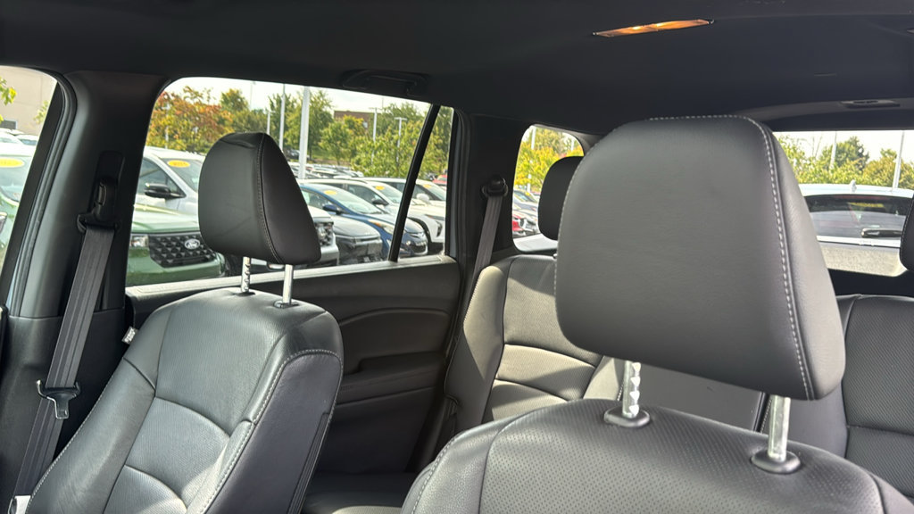 Used 2023 Honda Passport EX-L image 13