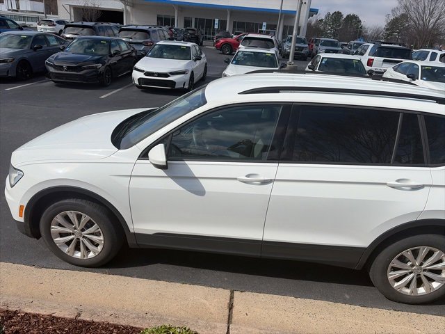 Used 2018 Volkswagen Tiguan S image 1