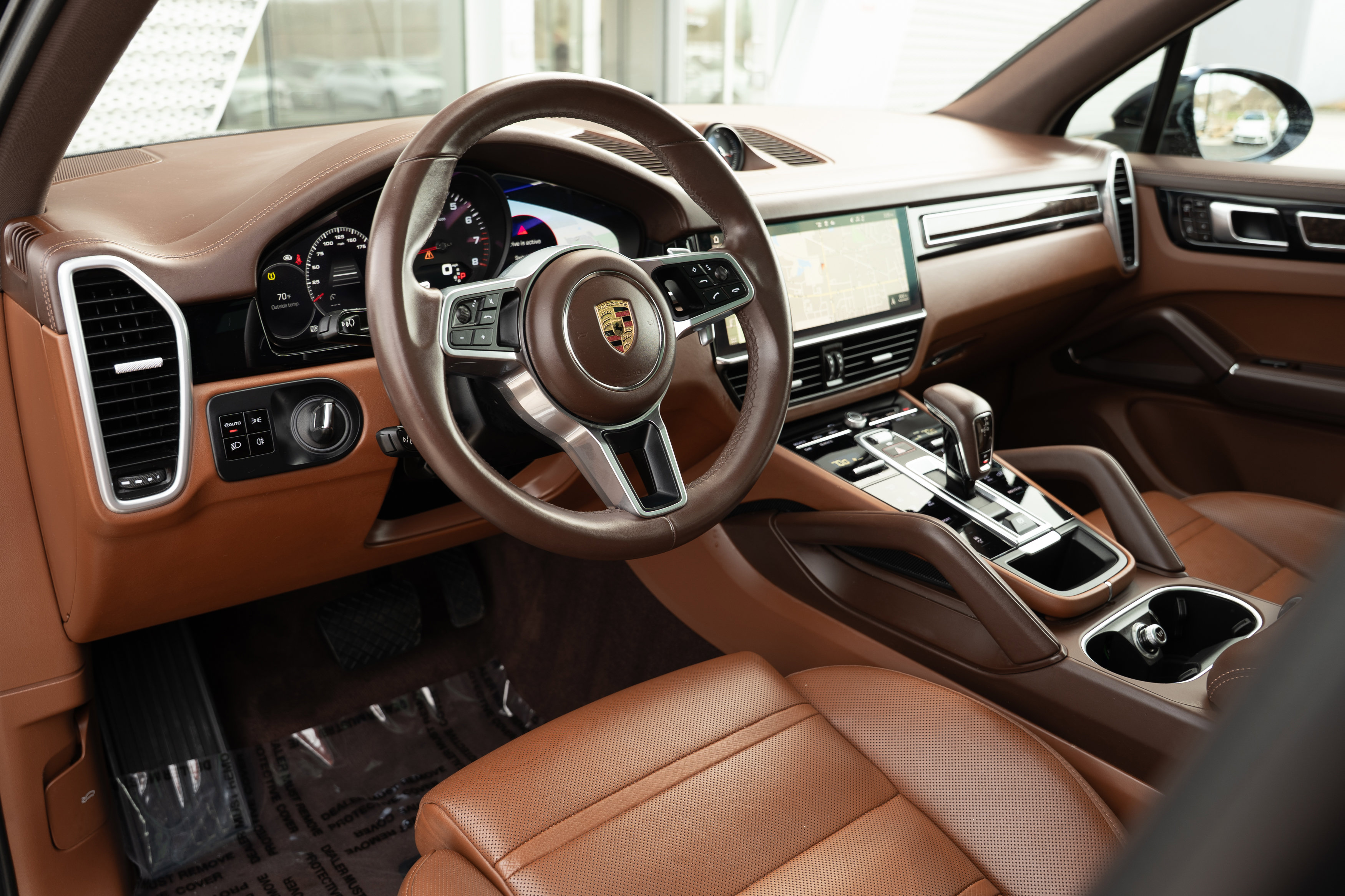 Used 2021 Porsche Cayenne image 10