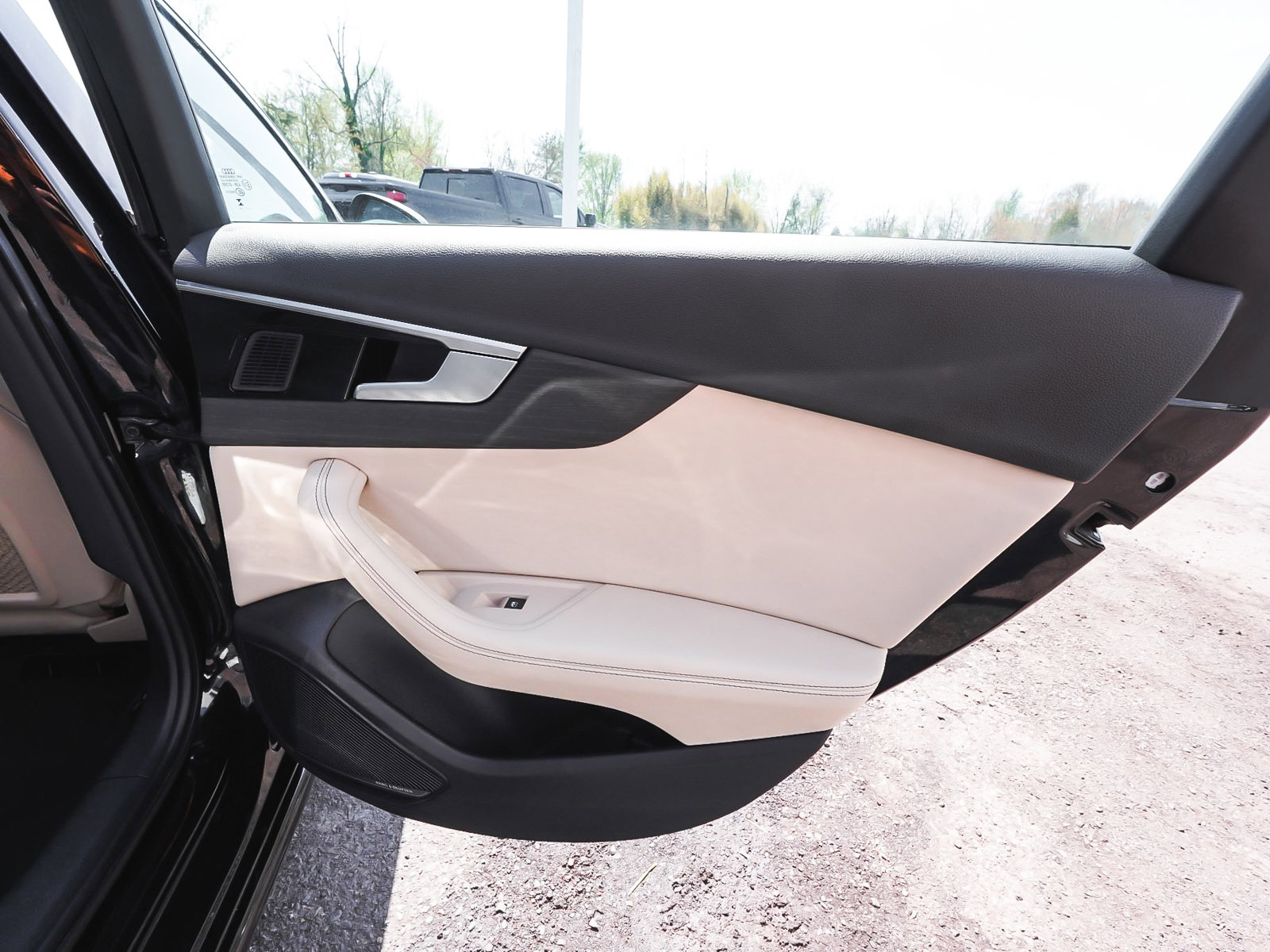 Used 2024 Audi A4 2.0T Premium Plus image 12