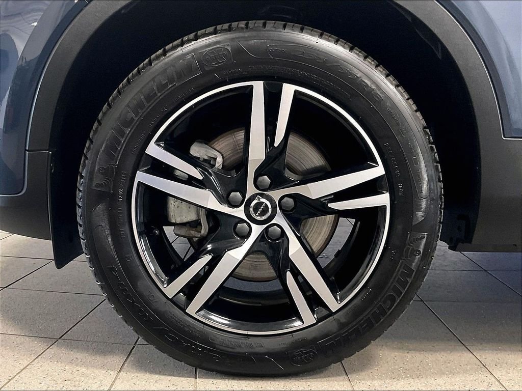 Used 2026 Volvo XC40 B5 Core AWD/4WD image 7