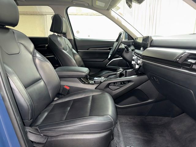 Used 2025 Kia Telluride S image 24