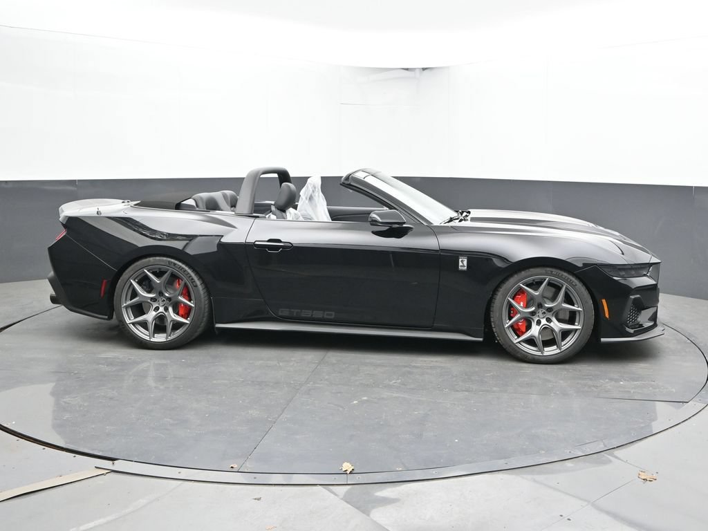 New 2026 Ford Mustang GT Premium w/ GT Performance Package RWD image 3