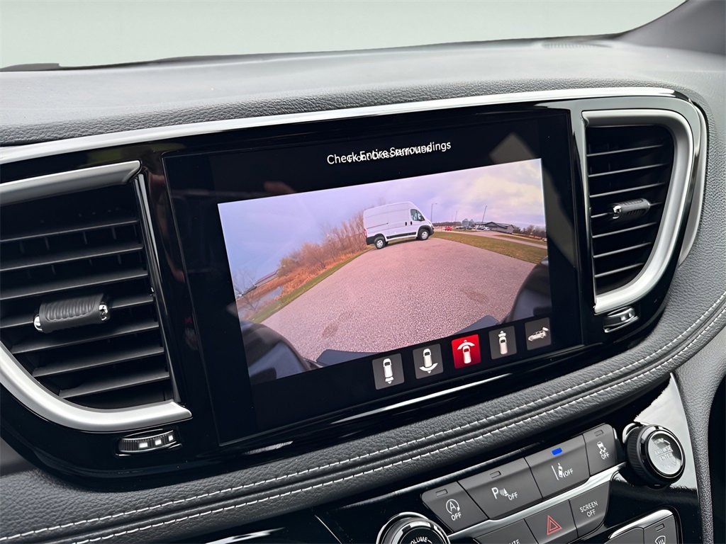 New 2026 Chrysler Pacifica Select image 33