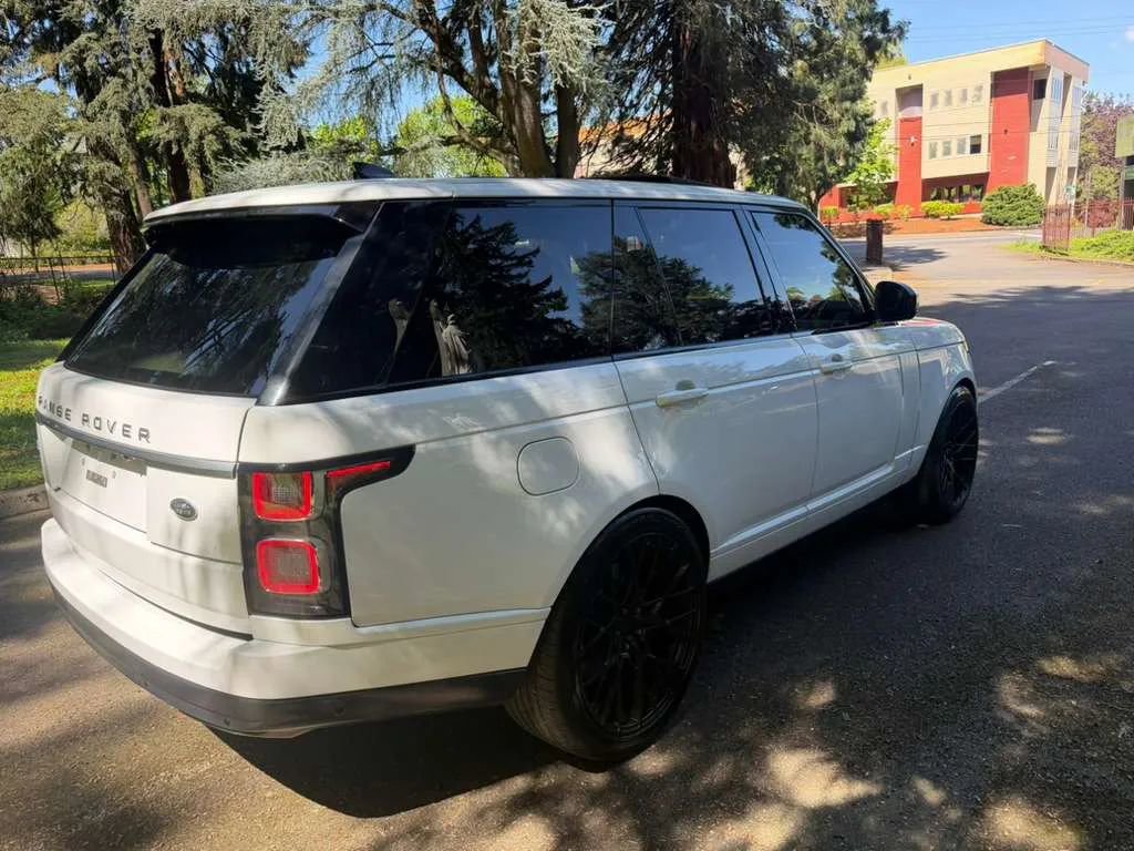 Used 2018 Land Rover Range Rover HSE AWD/4WD image 6