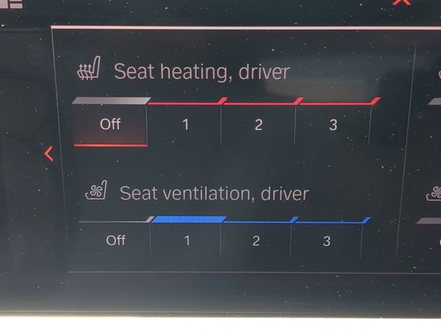 Used 2021 BMW X7 xDrive40i w/ Premium Package AWD/4WD image 30