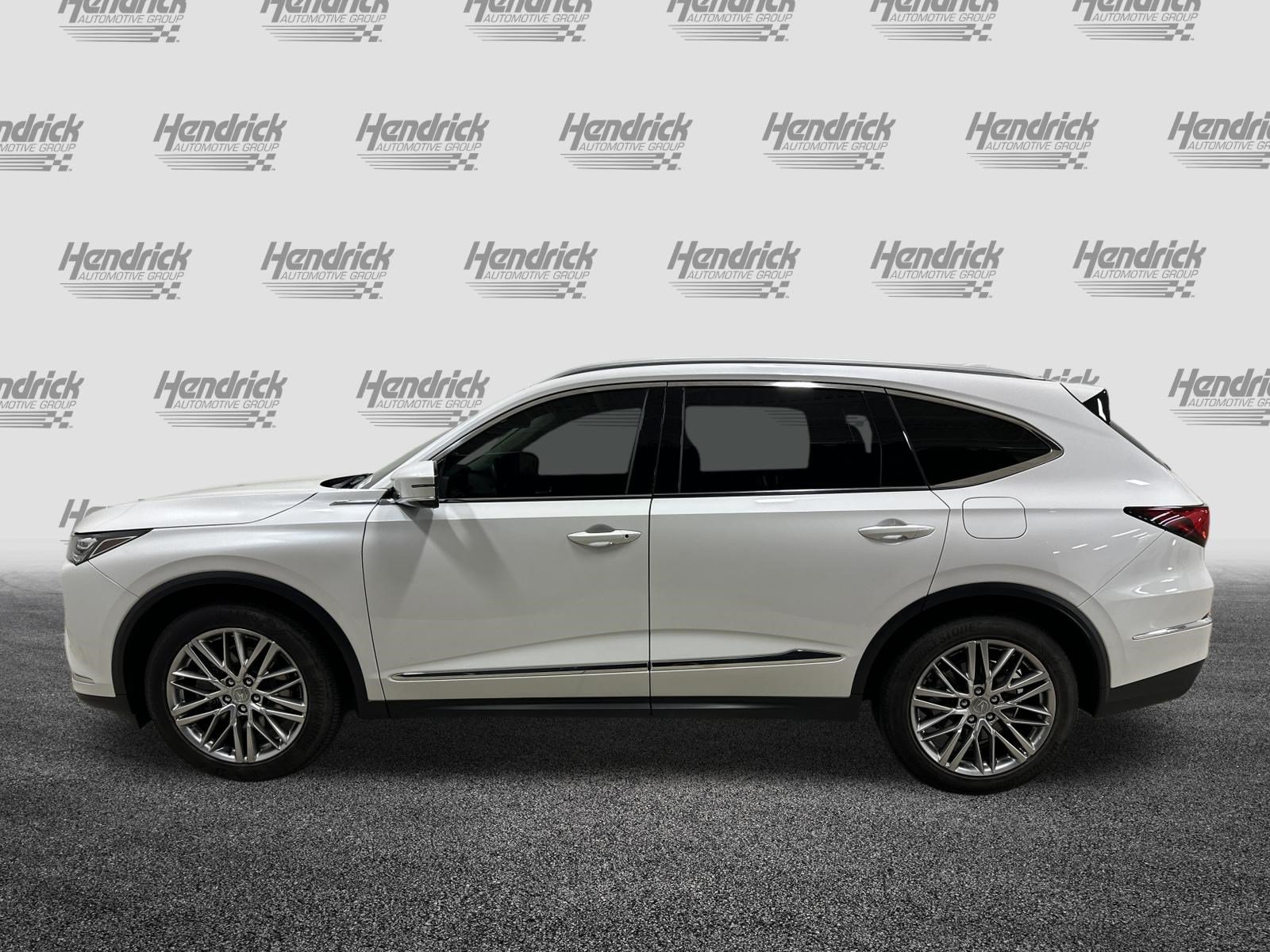 Used 2023 Acura MDX SH-AWD w/ Advance Package image 7