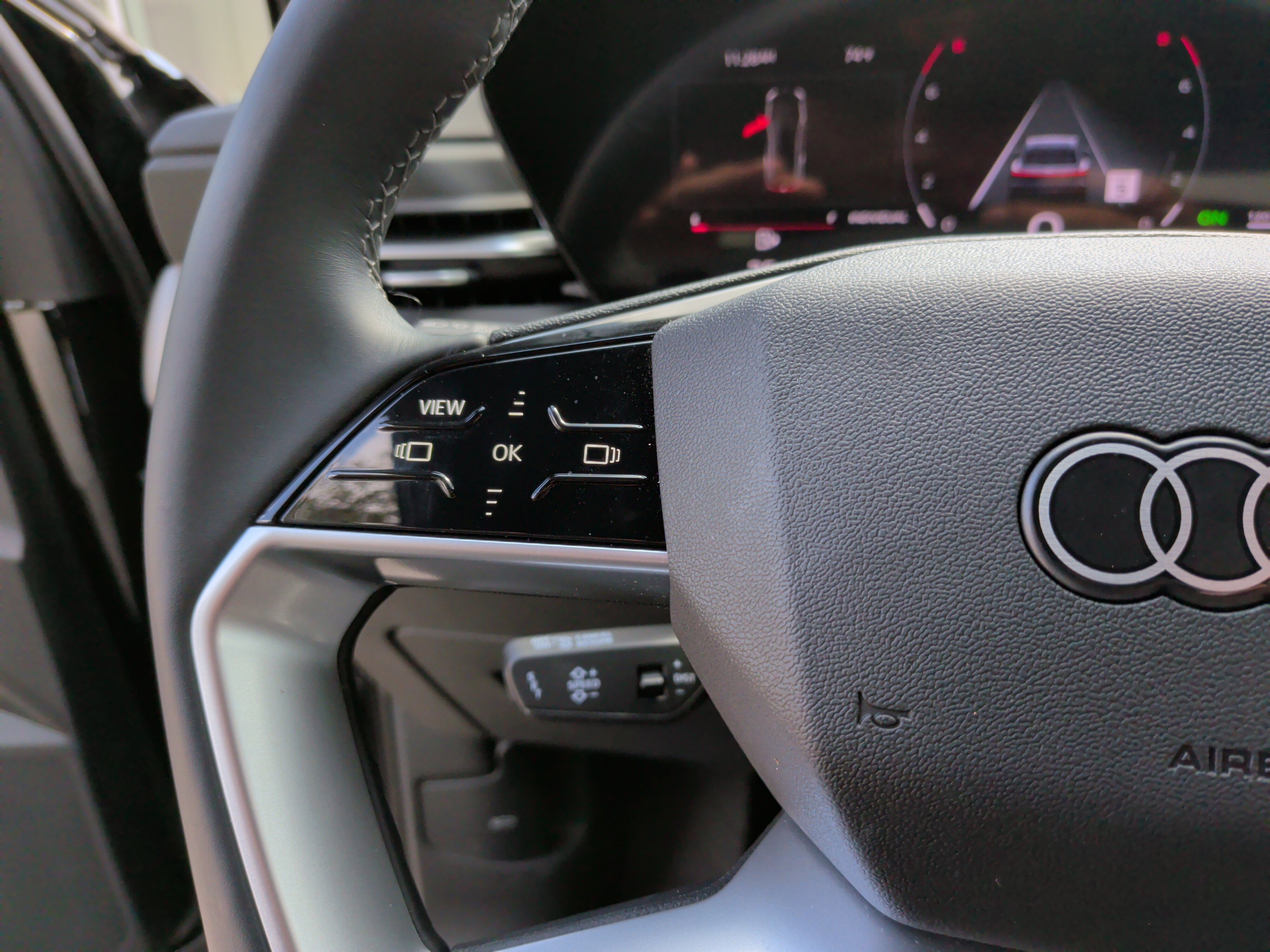 Certified 2025 Audi Q5 Premium w/ Convenience Package AWD/4WD image 19