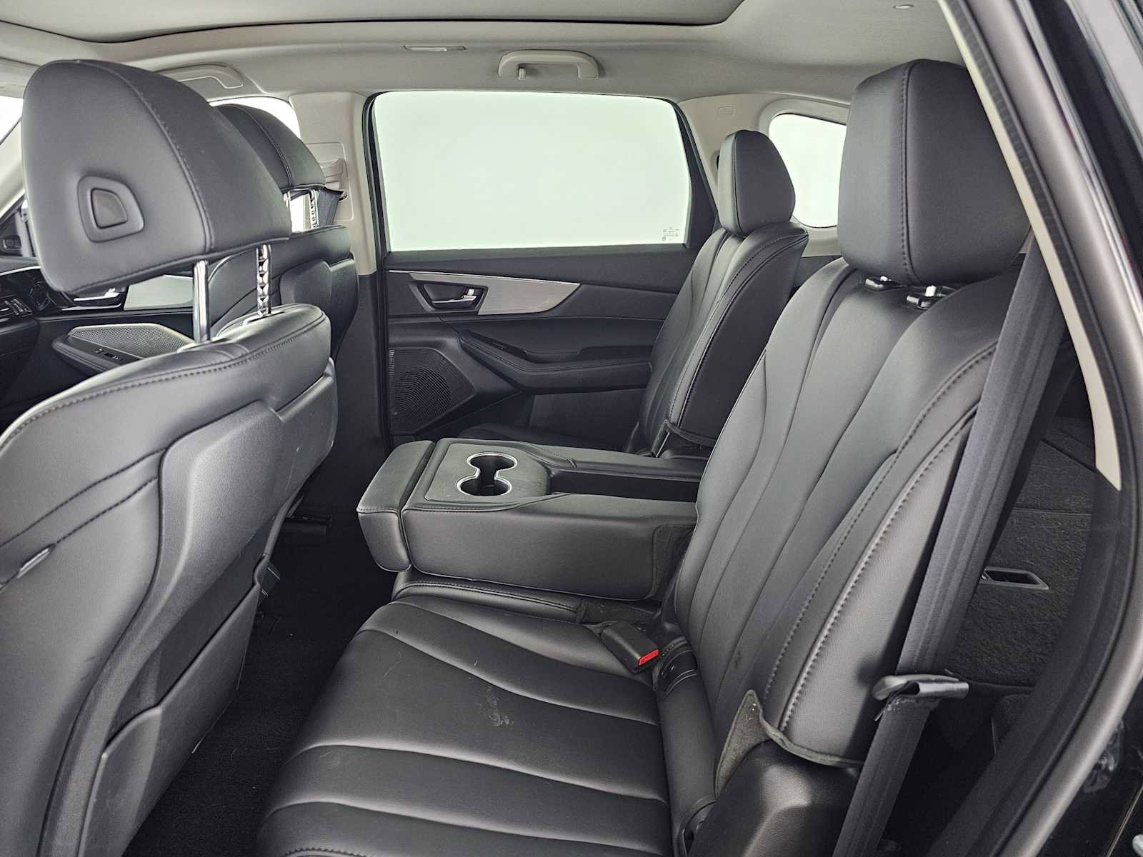 Used 2023 Acura MDX FWD image 18