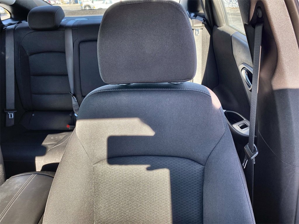 Used 2024 Chevrolet Malibu LT image 32