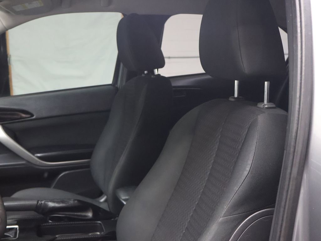 Used 2020 Mitsubishi Eclipse Cross ES image 17