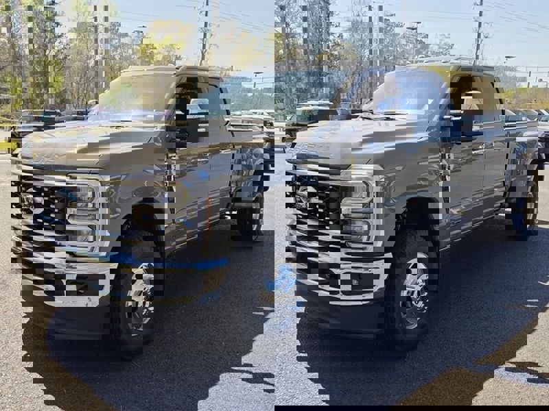 New 2026 Ford F350 King Ranch w/ Chrome Package image 3