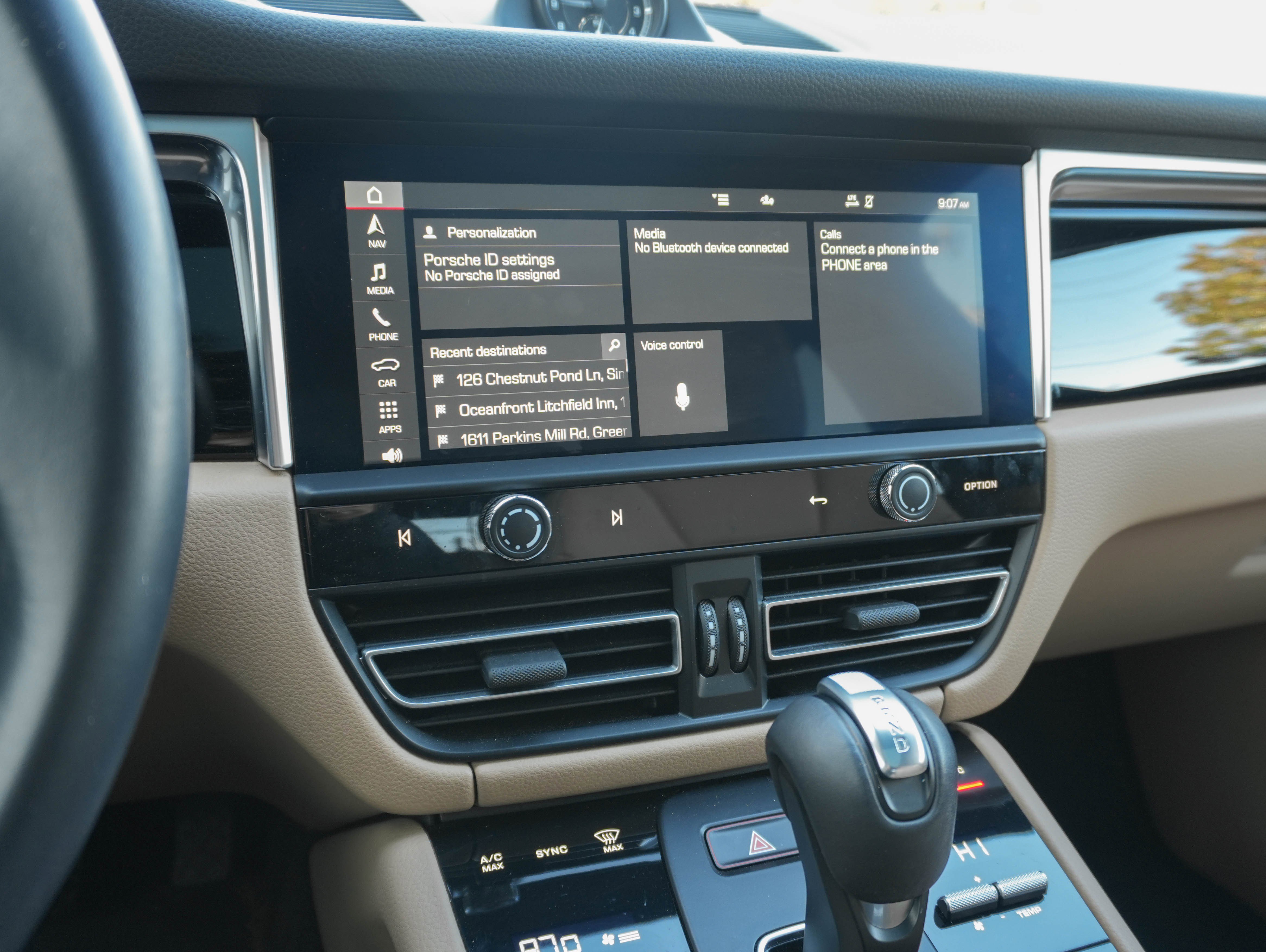 Used 2024 Porsche Macan image 24