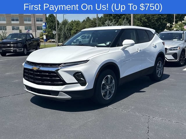 Used 2024 Chevrolet Blazer LT FWD image 4