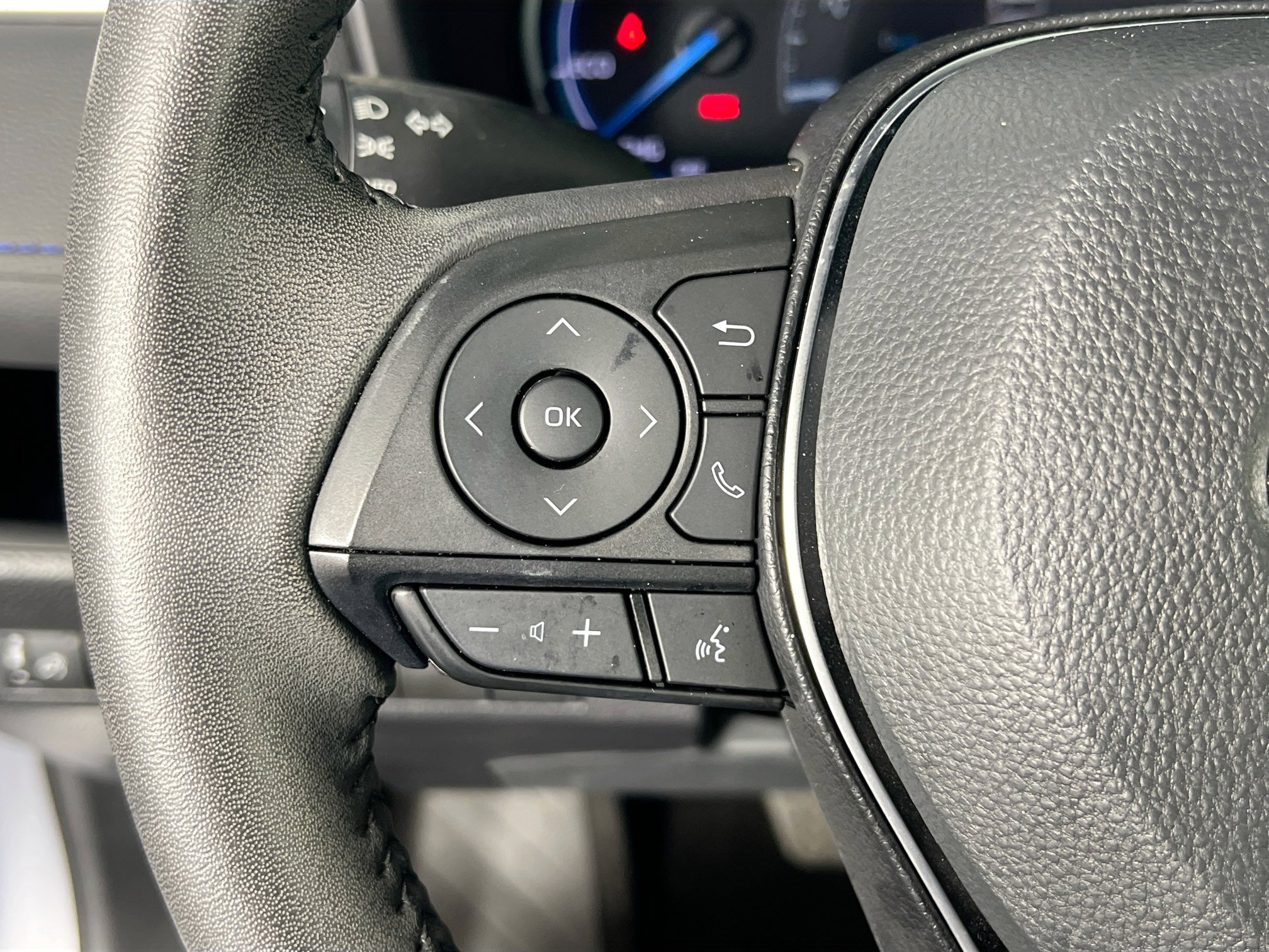 Used 2024 Toyota RAV4 XSE image 16