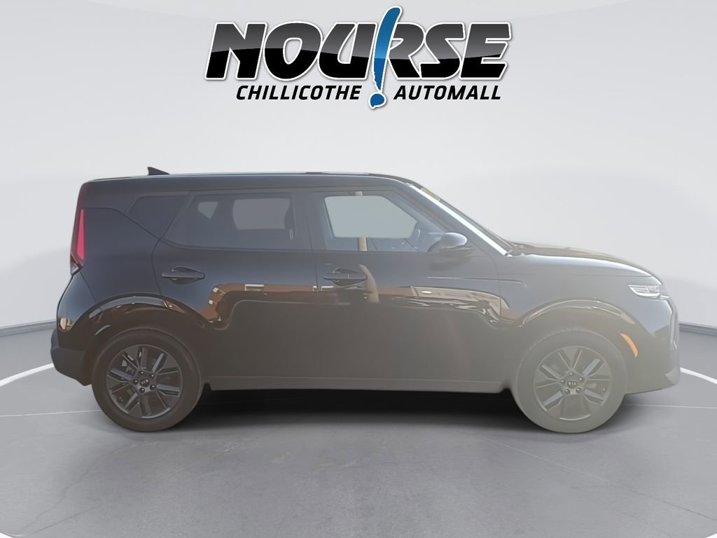Used 2020 Kia Soul EX image 9