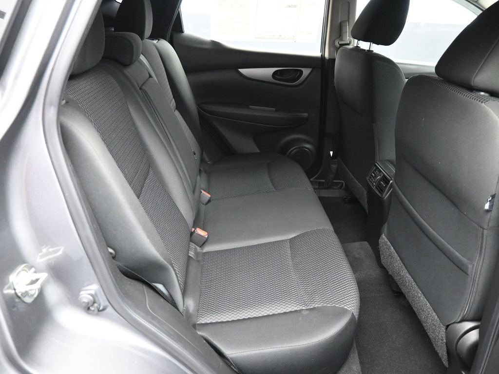 Used 2019 Nissan Rogue Sport S w/ Appearance Package FWD image 22