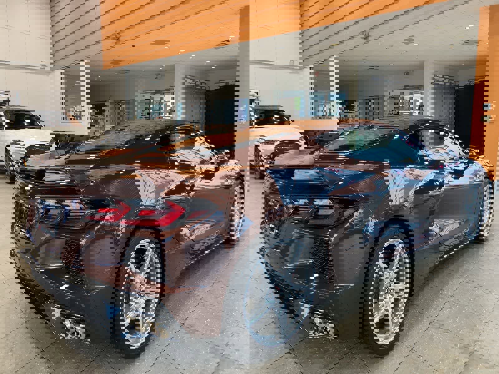 Used 2023 Chevrolet Corvette Stingray Preferred Cpe w/ Z51 Performance Package RWD image 5