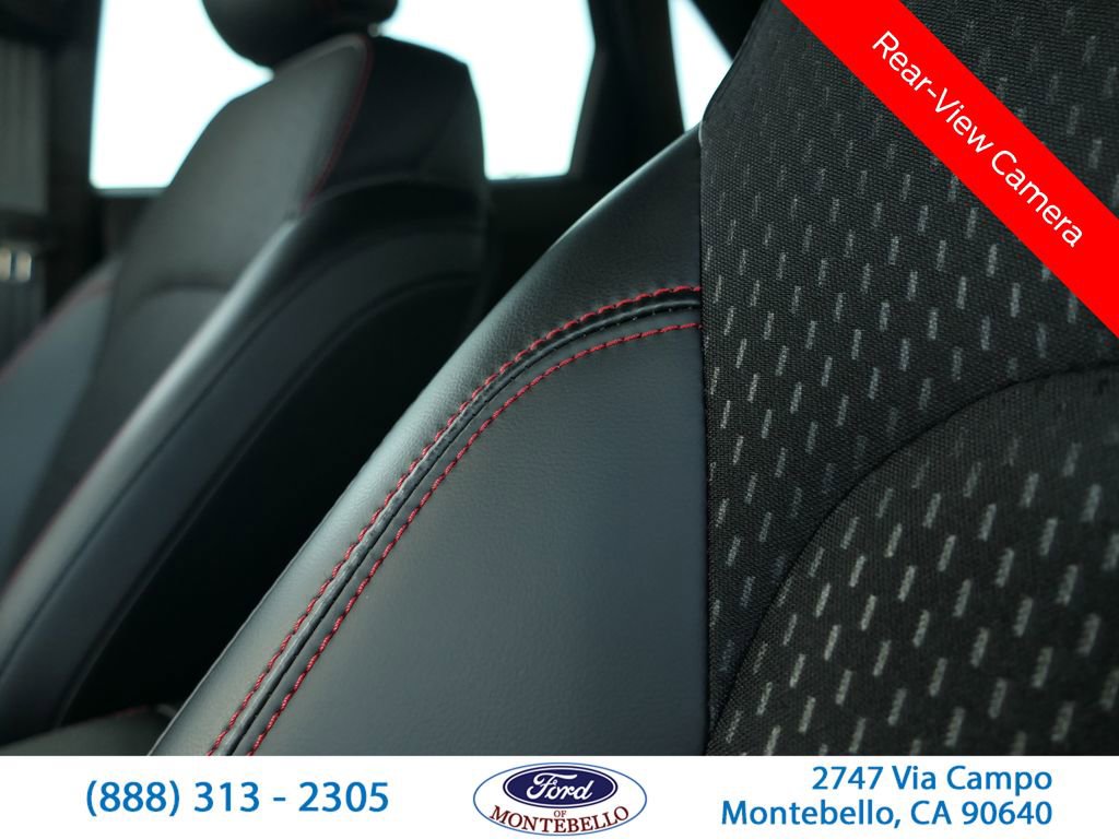 Used 2025 Ford Escape ST-Line w/ Equipment Group 301A image 13