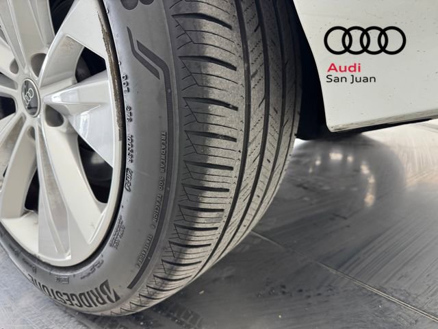 Used 2025 Audi Q6 e-tron Premium w/ Convenience Package RWD image 9