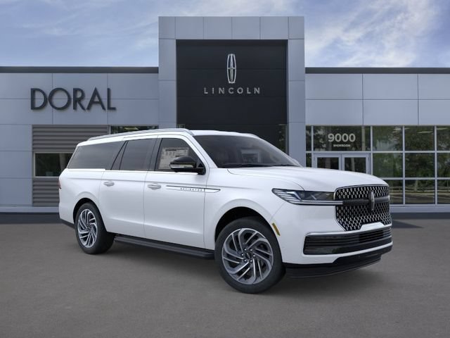 New 2026 Lincoln Navigator L Premier AWD/4WD image 7