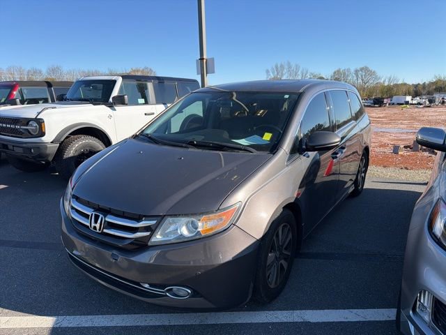 Used 2016 Honda Odyssey Touring image 1