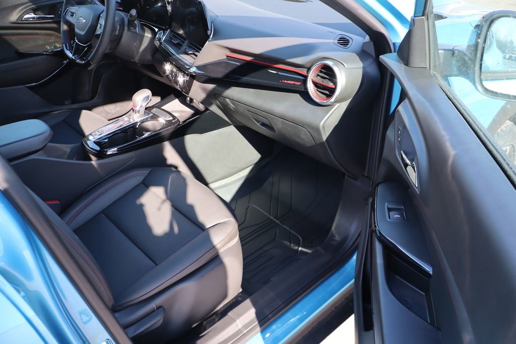 New 2026 Chevrolet Trax RS w/ Sunroof Package image 41